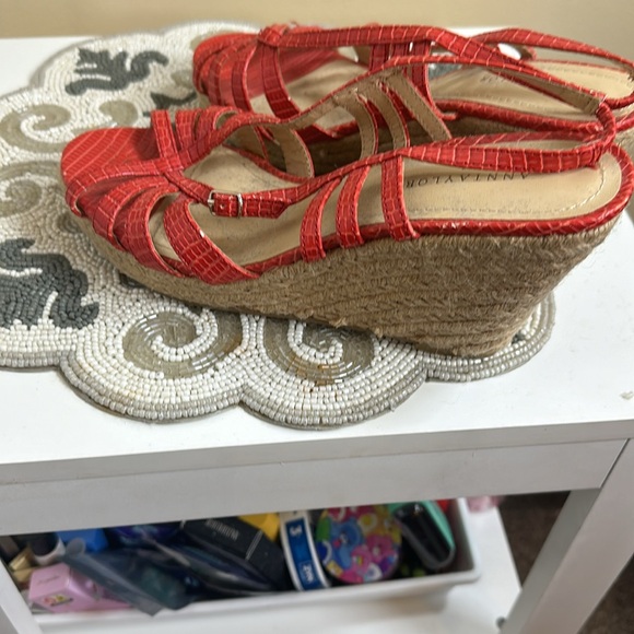 Ann Taylor coral wedge heels - Picture 6 of 9